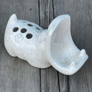 Vintage 1977 Ceramic Hippo Toothbrush Holder – Signed & Dated